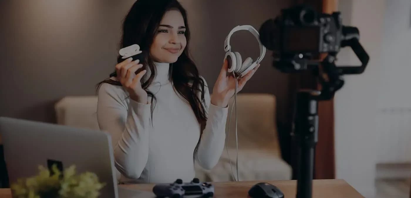 Live Streaming with Ecommerce Shopping